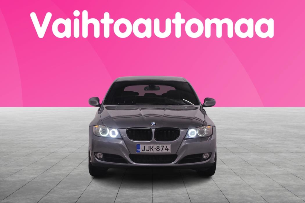 BMW 320 2011