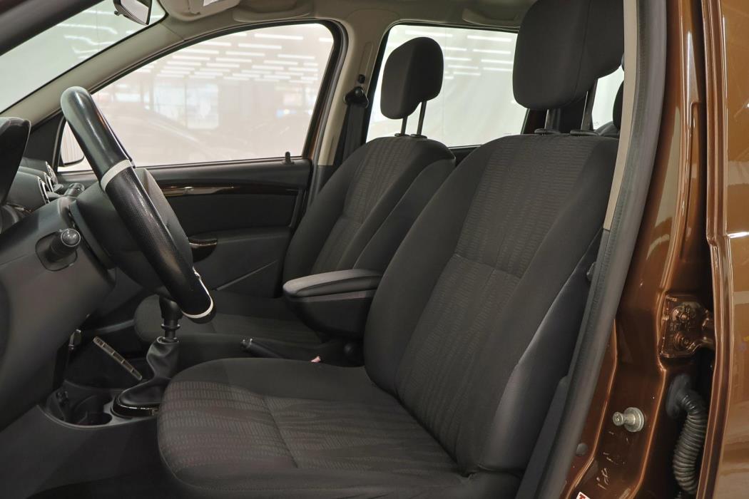 DACIA Duster 2012