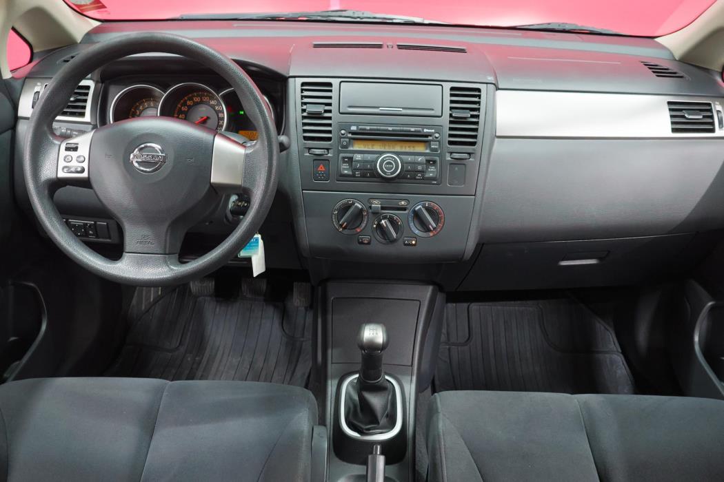 NISSAN Tiida 2008