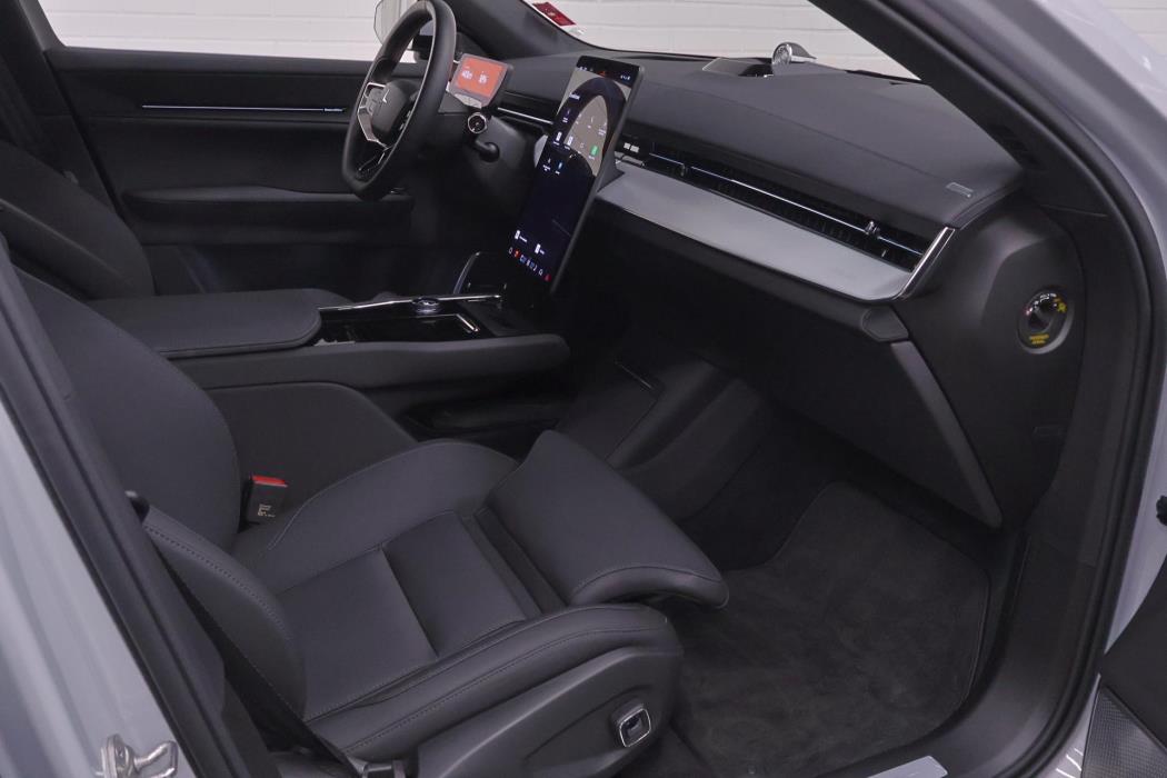 POLESTAR 3 2025