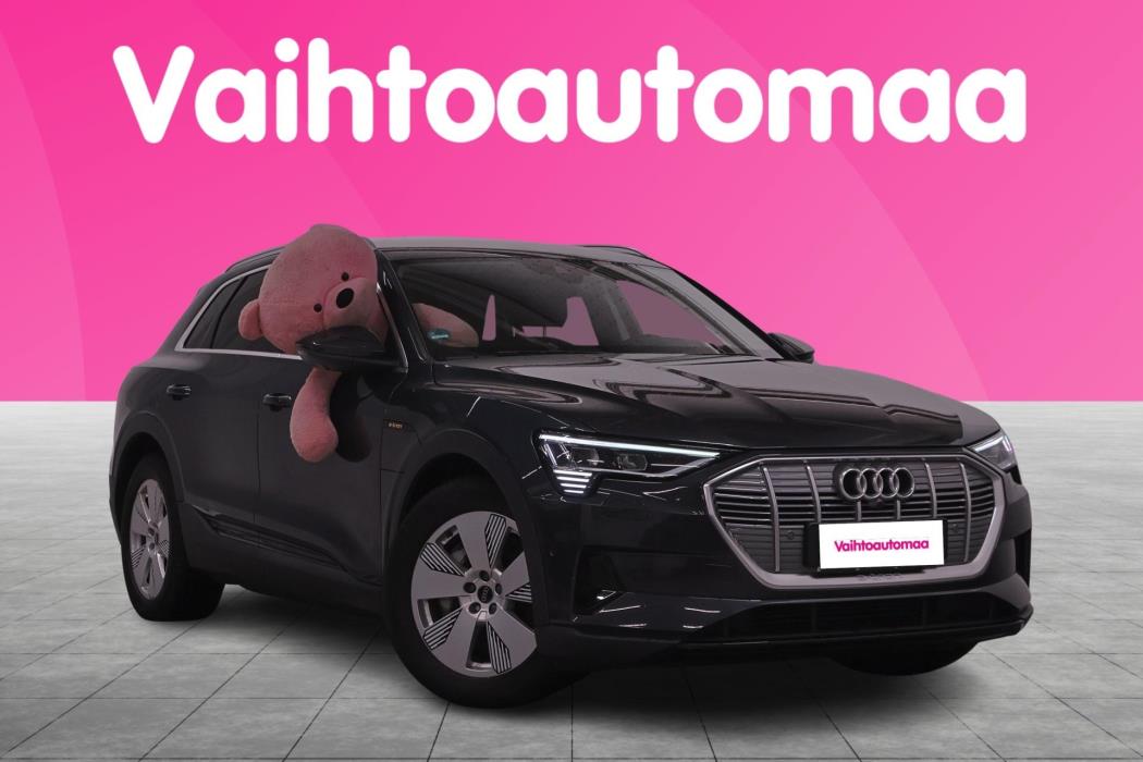 AUDI e-tron 2022
