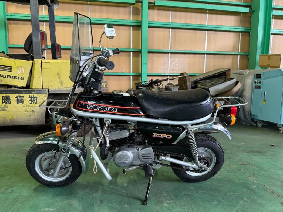 SUZUKI PV 1979