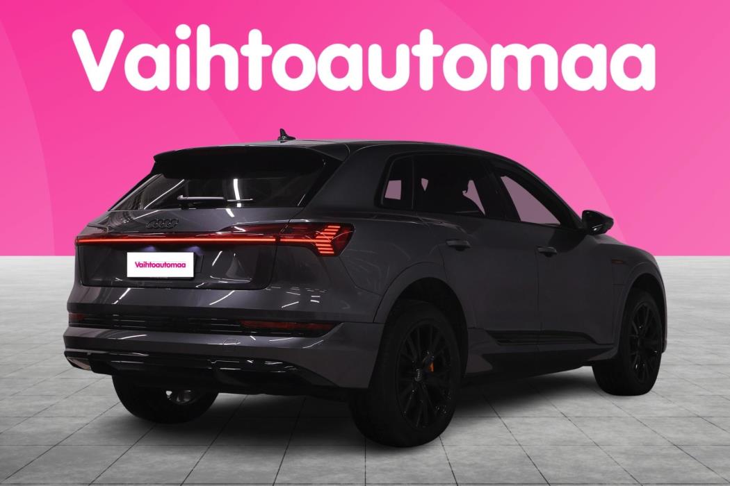 AUDI e-tron 2023