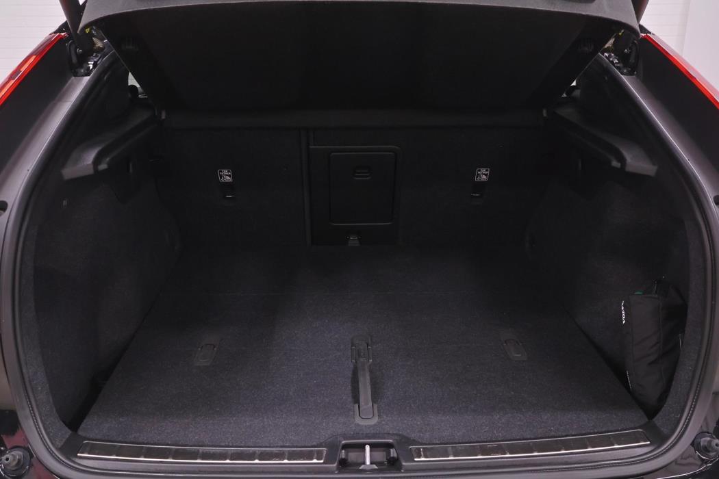 VOLVO C40 2023