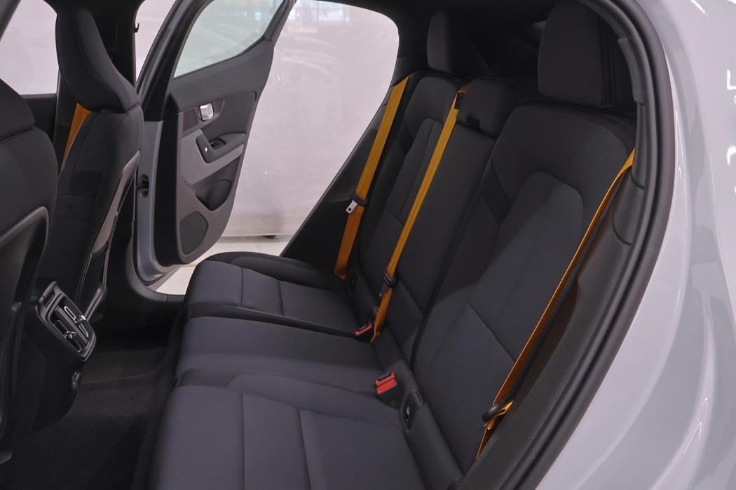 POLESTAR 2 2023