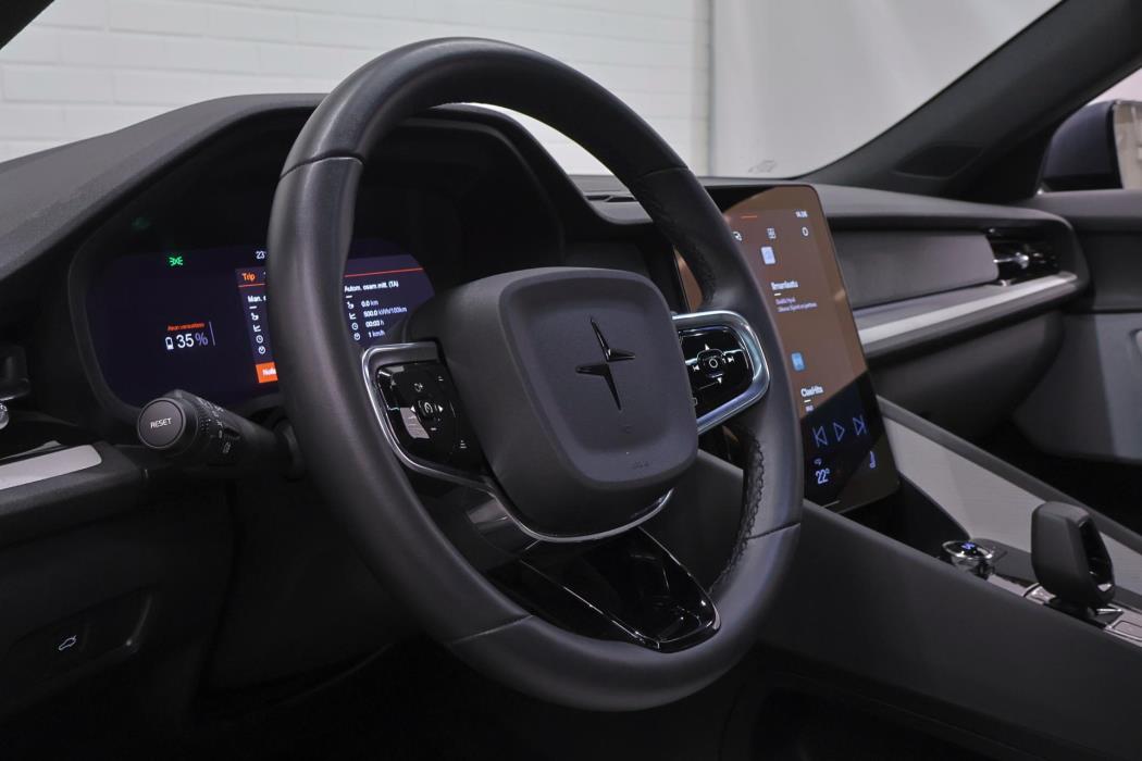 POLESTAR 2 2023