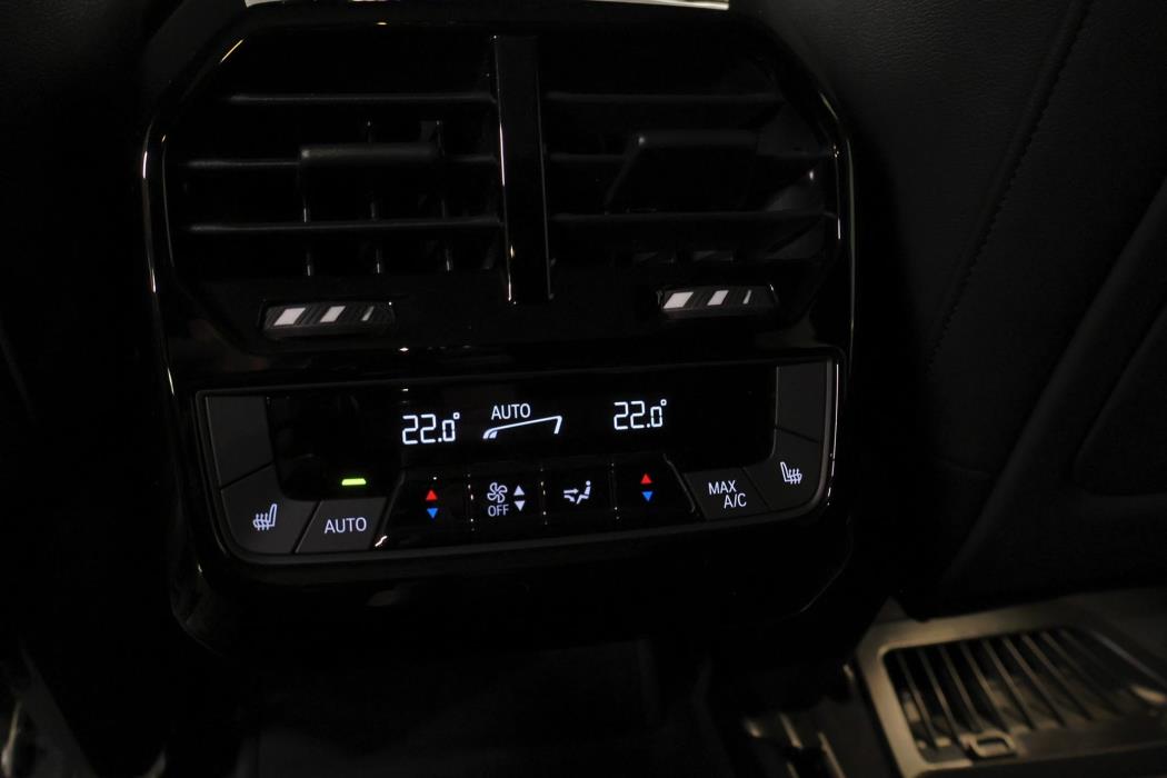 BMW iX 2023