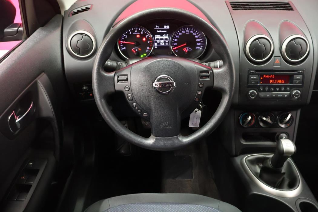 NISSAN Qashqai 2012
