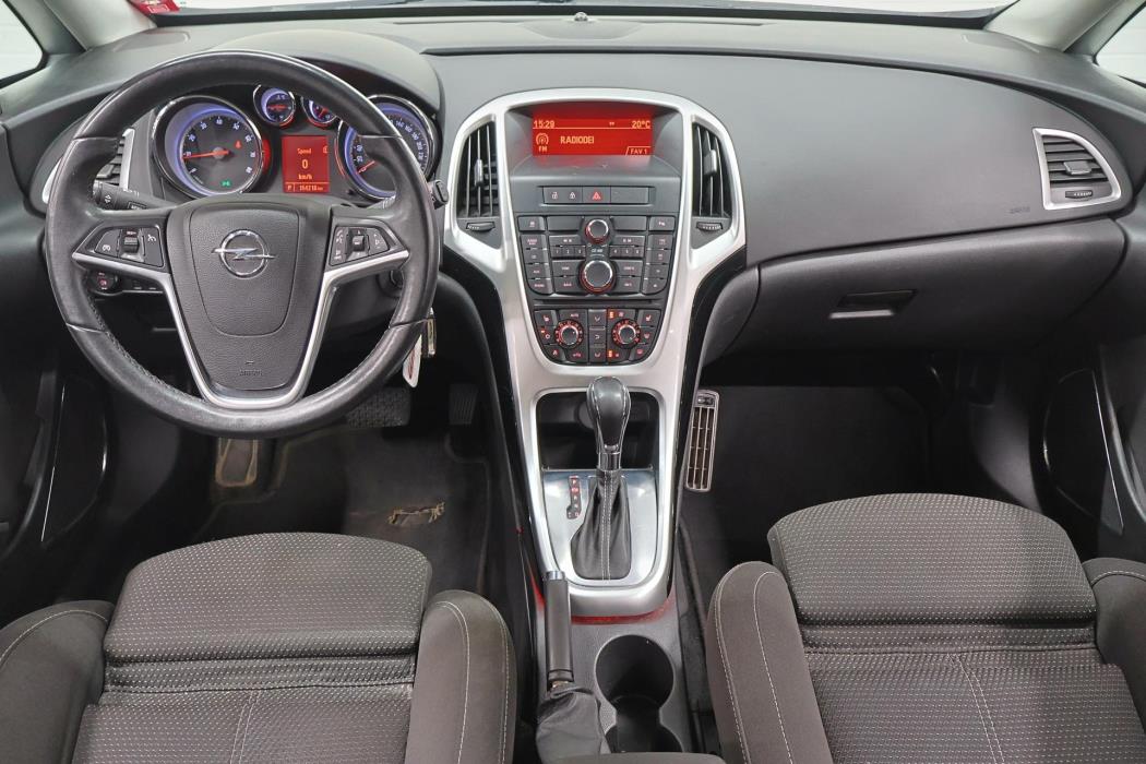 OPEL Astra 2012
