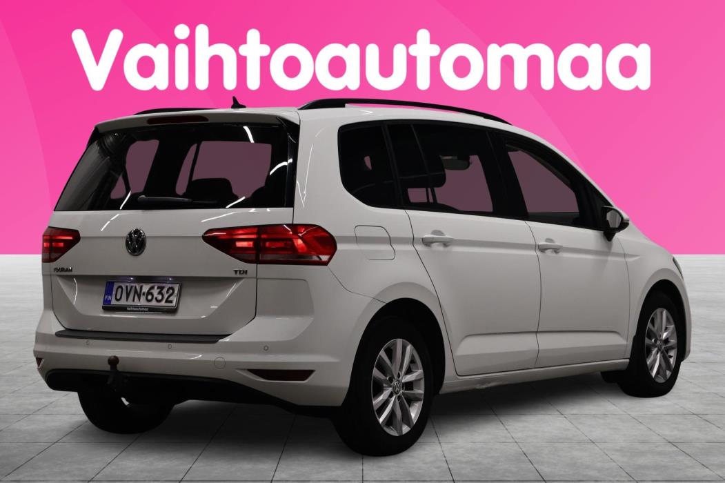 VOLKSWAGEN Touran 2017