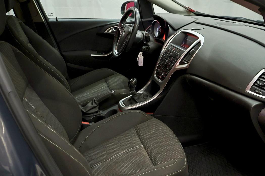 OPEL Astra 2014