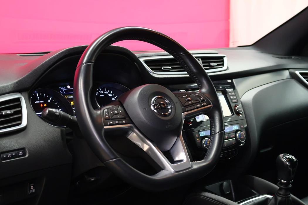 NISSAN Qashqai 2018