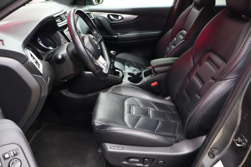 NISSAN Qashqai 2018