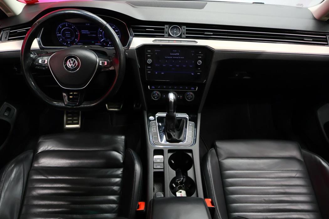 VOLKSWAGEN Passat 2018