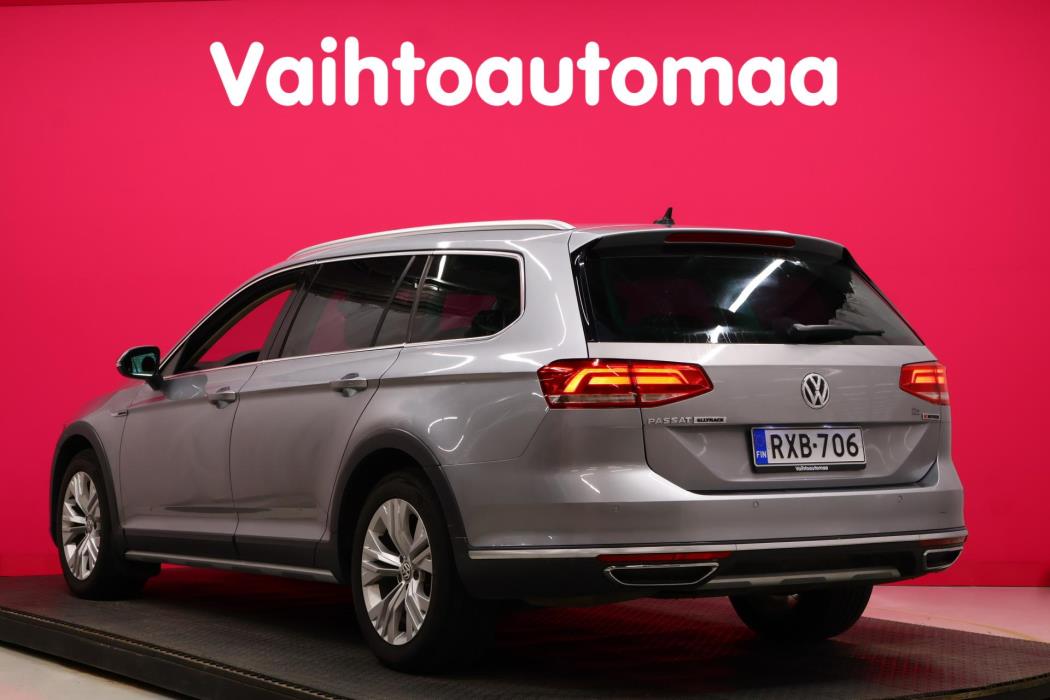 VOLKSWAGEN Passat 2018