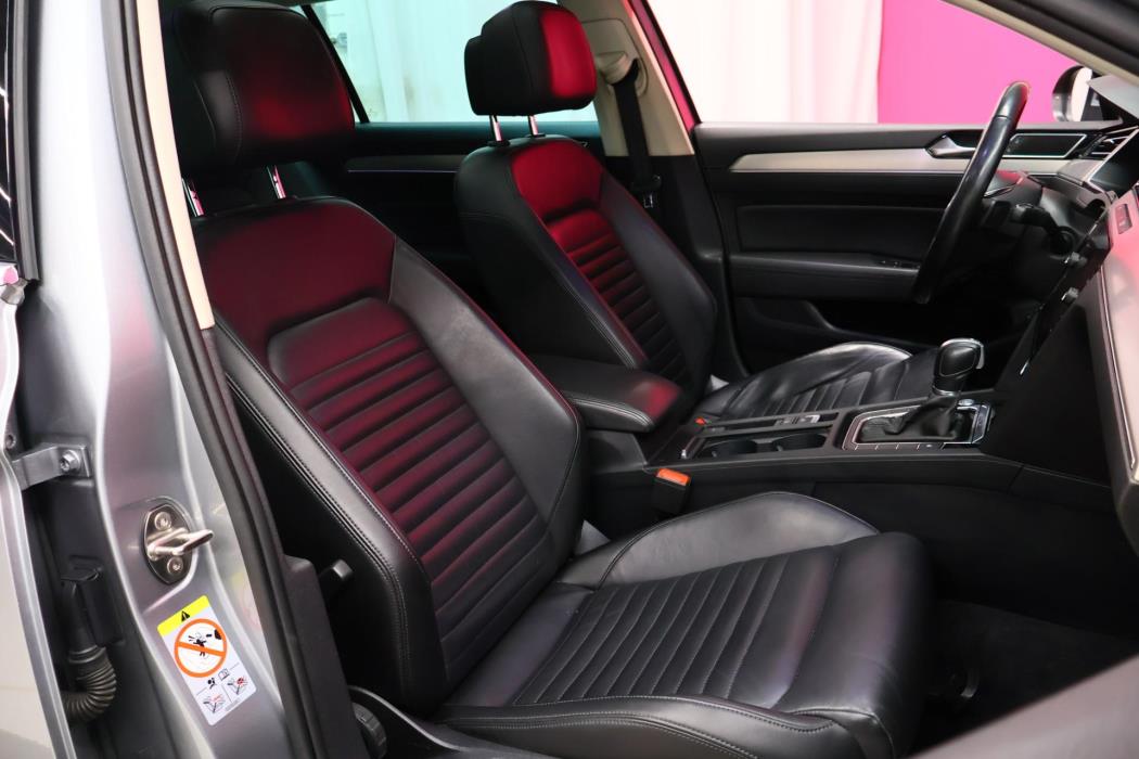 VOLKSWAGEN Passat 2018