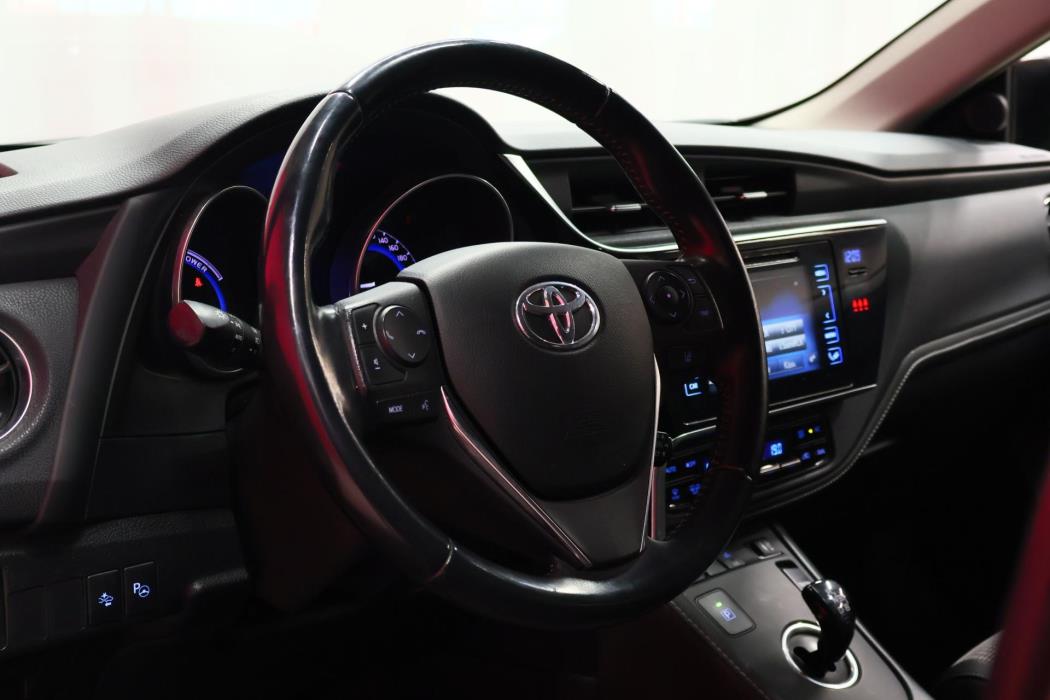 TOYOTA Auris 2018
