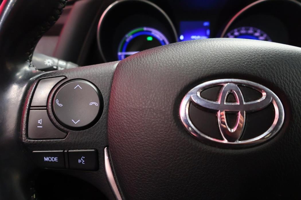 TOYOTA Auris 2018
