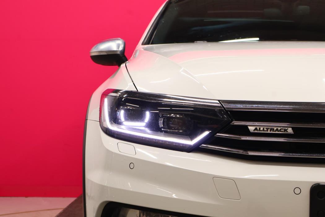 VOLKSWAGEN Passat 2017