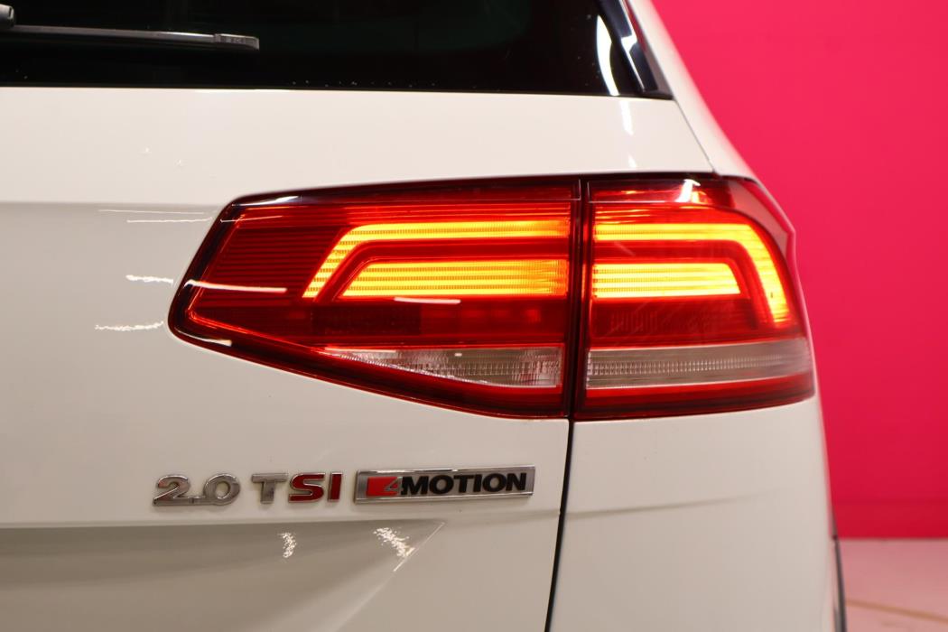 VOLKSWAGEN Passat 2017