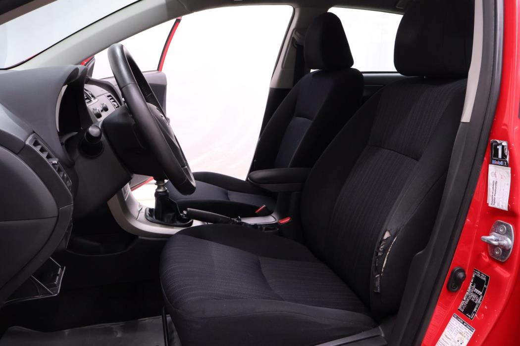 TOYOTA Corolla 2010