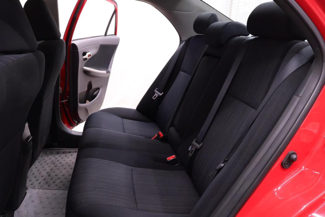 TOYOTA Corolla 2010