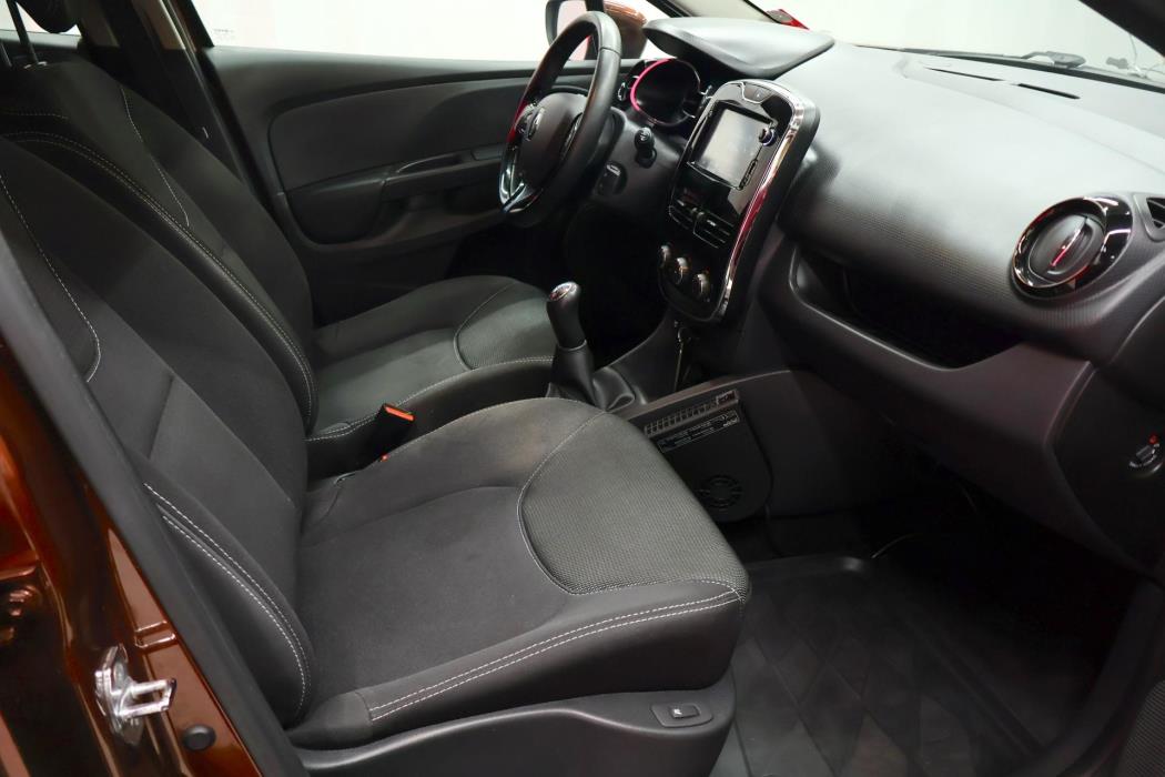 RENAULT Clio 2015