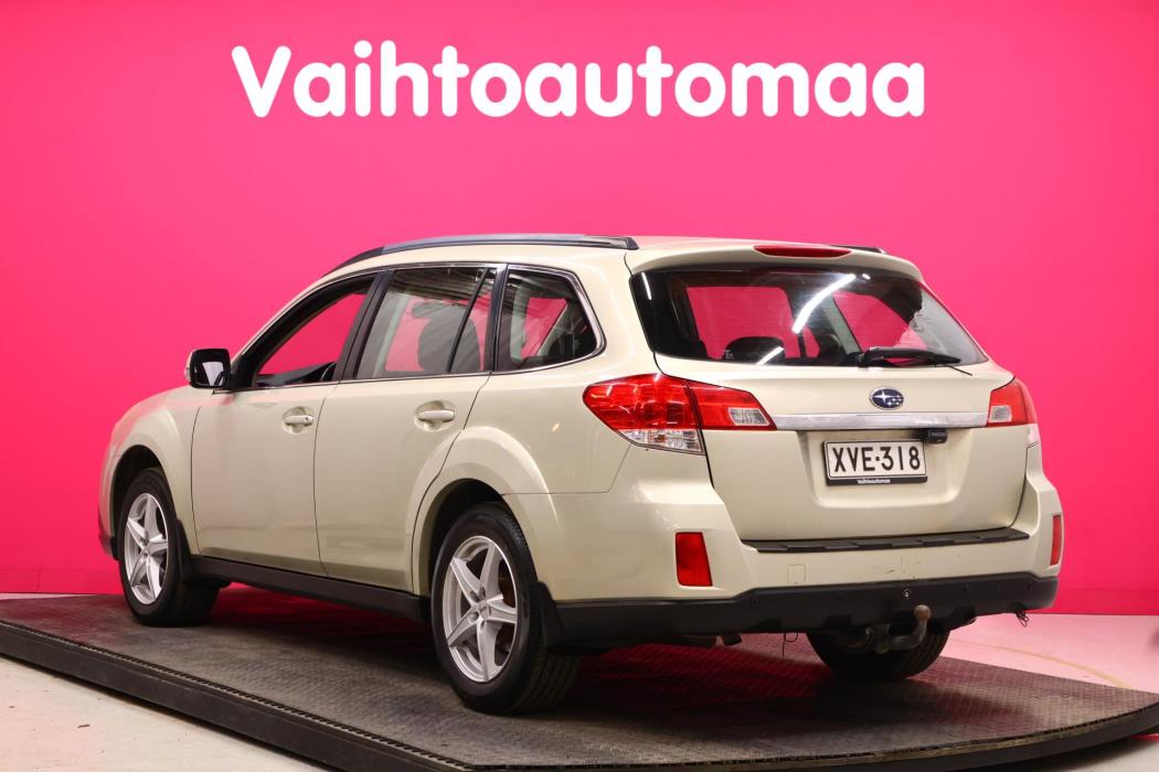 SUBARU Outback 2010