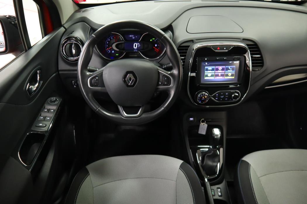 RENAULT Captur 2016