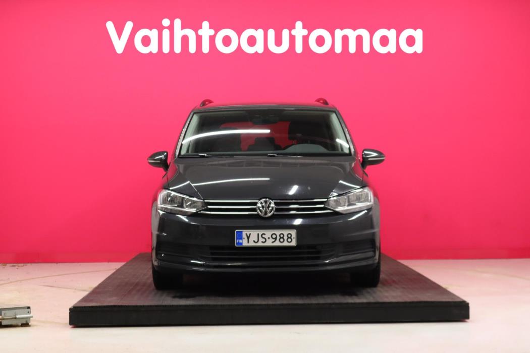 VOLKSWAGEN Touran 2018
