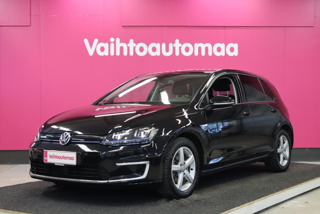 VOLKSWAGEN Golf 2015