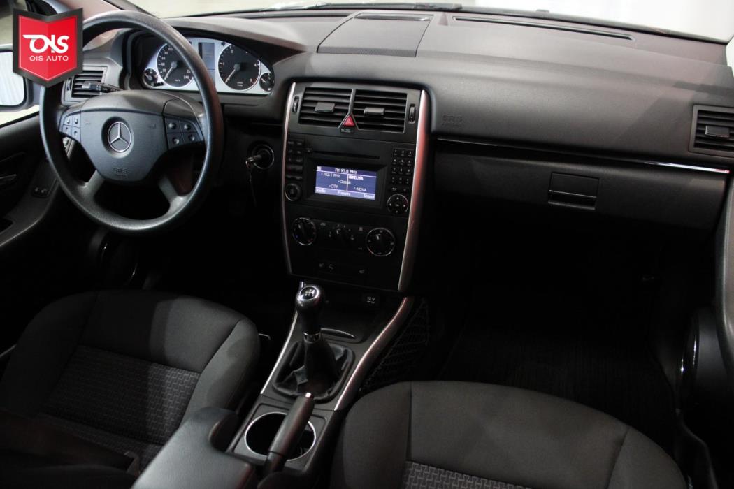 MERCEDES-BENZ B 2010