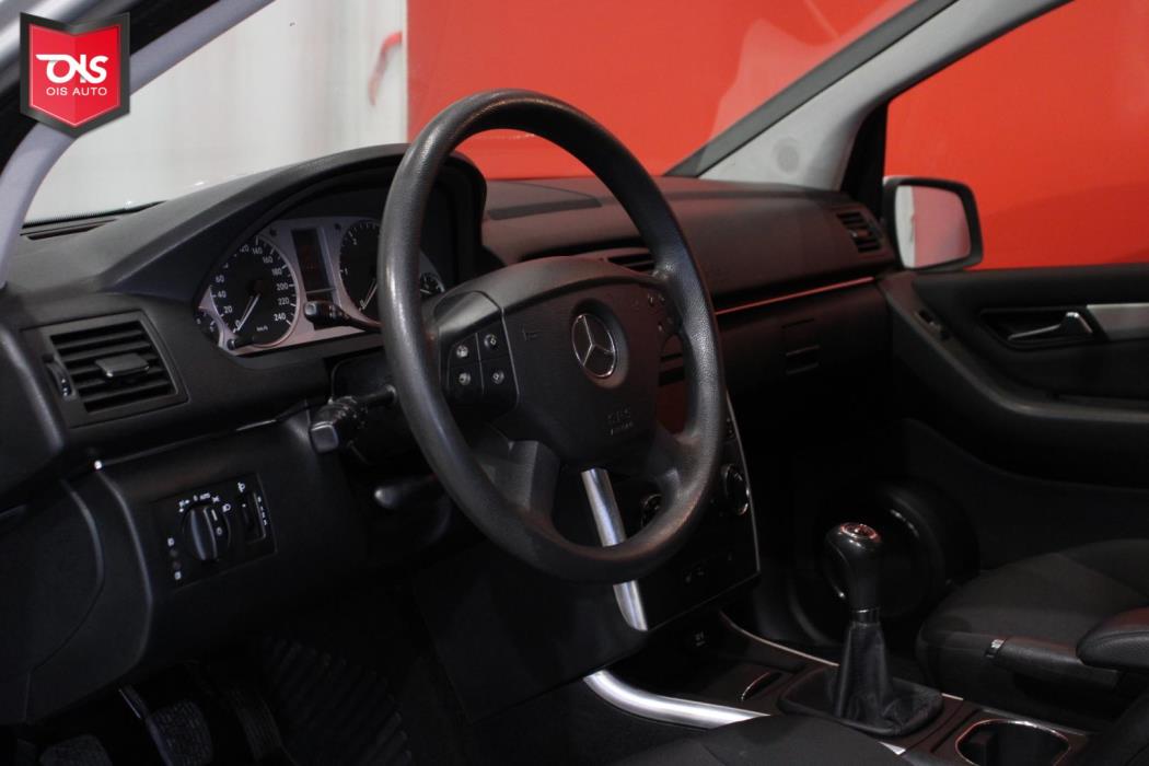 MERCEDES-BENZ B 2010