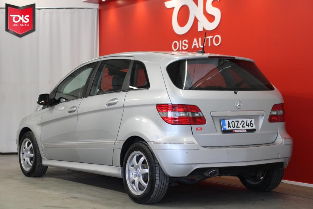 MERCEDES-BENZ B 2010
