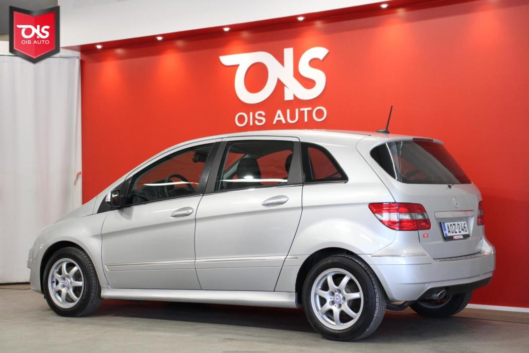 MERCEDES-BENZ B 2010