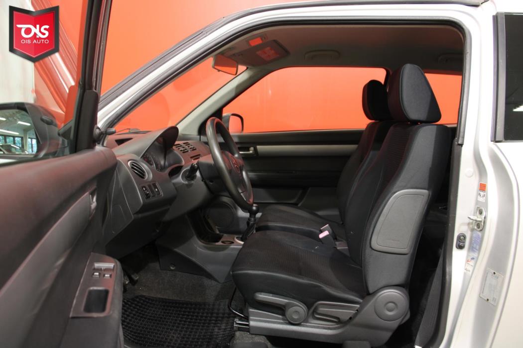 SUZUKI Swift 2005