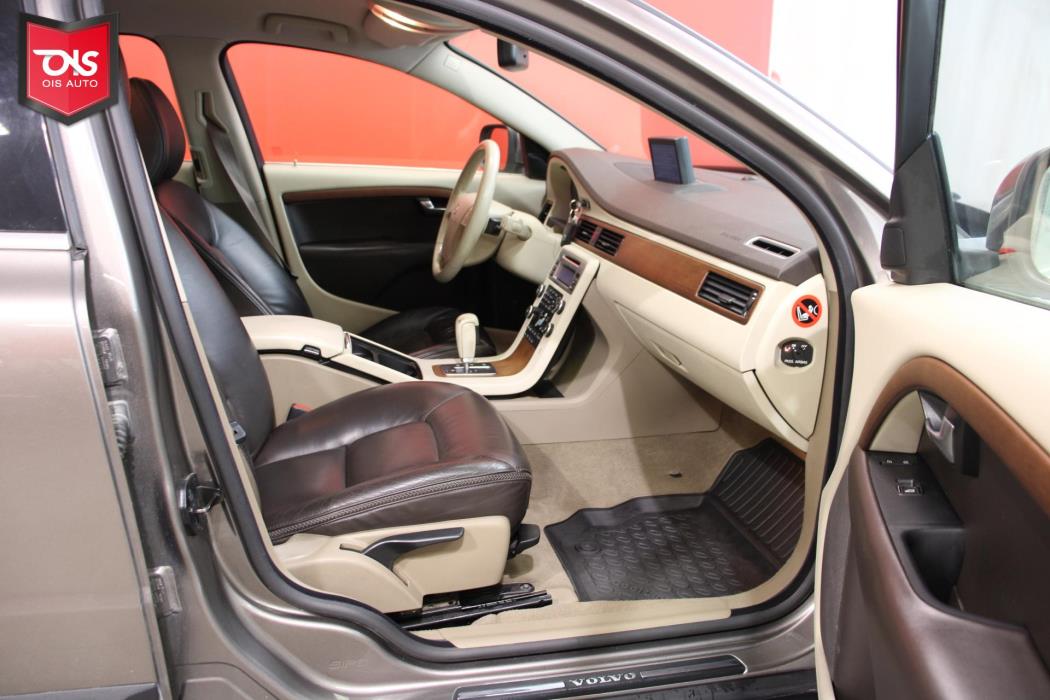 VOLVO XC70 2008