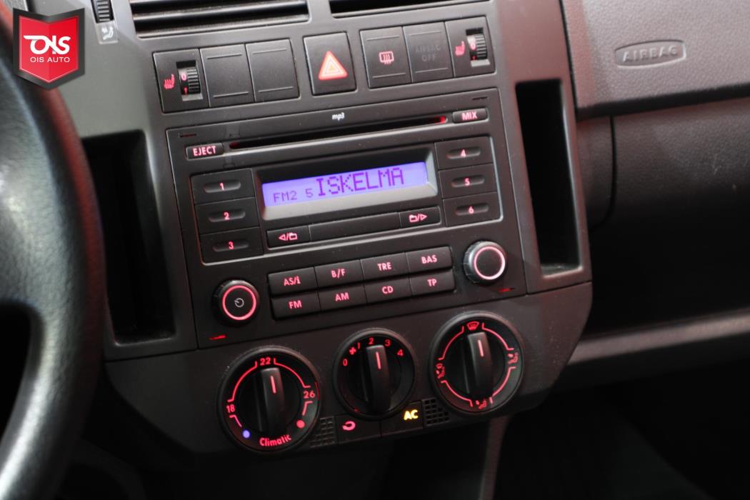 VOLKSWAGEN Polo 2008