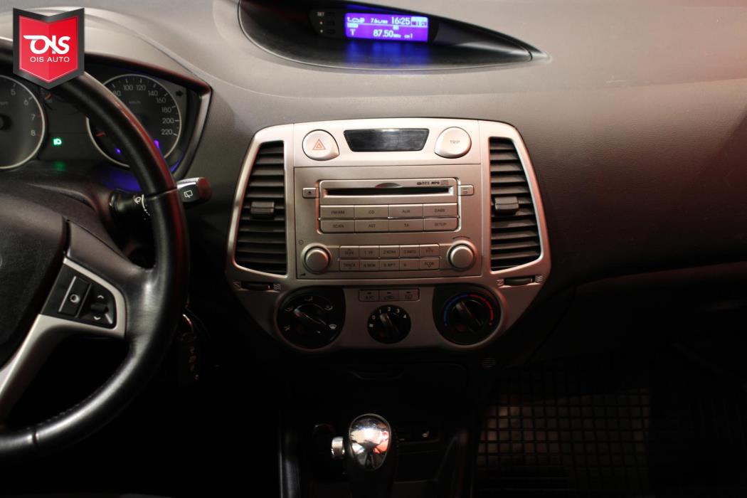 HYUNDAI i20 2011