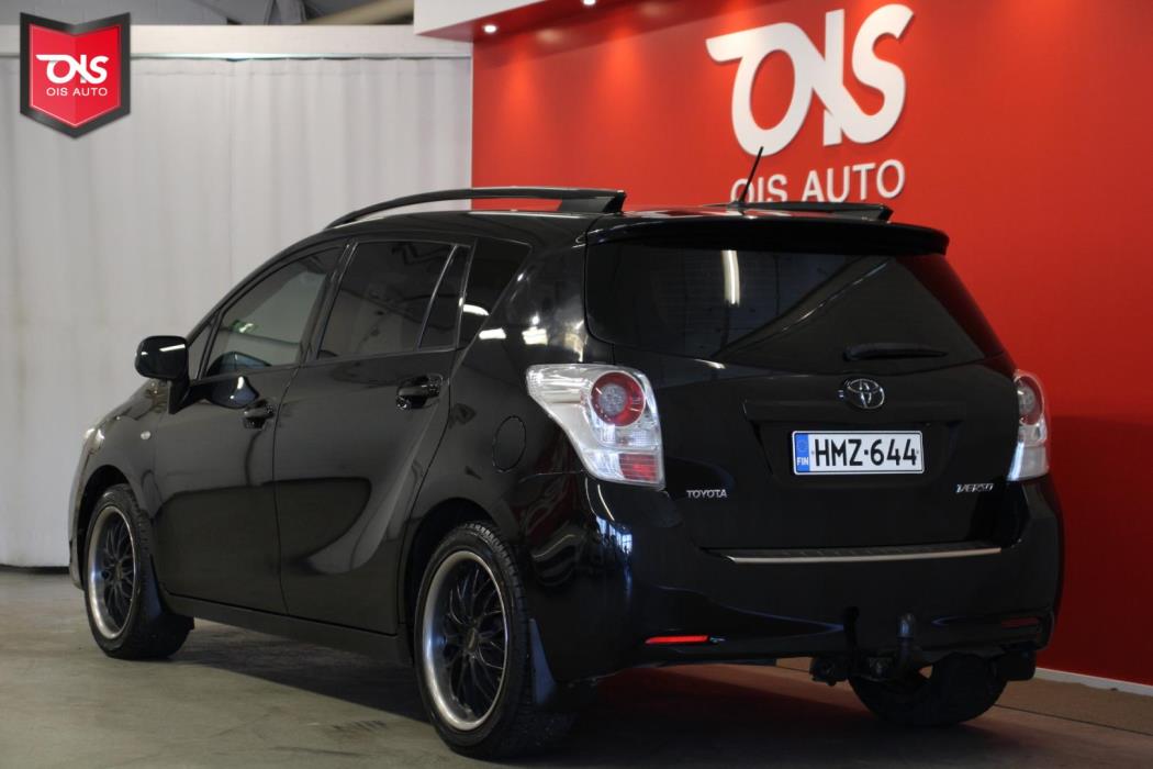 TOYOTA Verso 2010