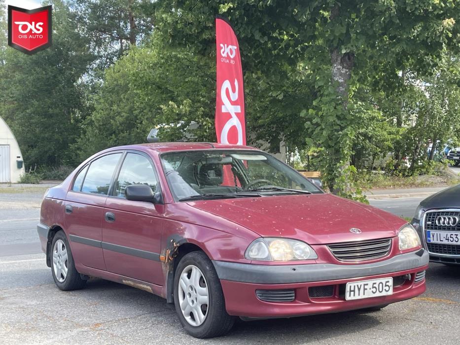TOYOTA Avensis 1999