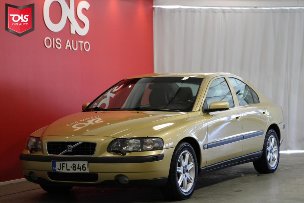 VOLVO S60 2004