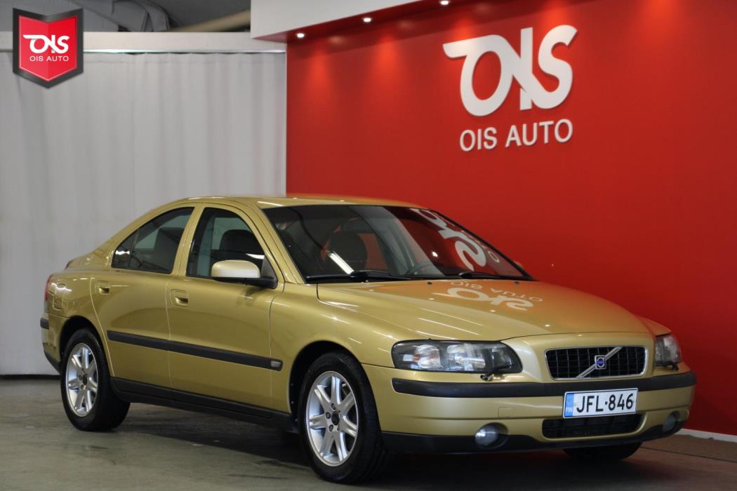 VOLVO S60 2004