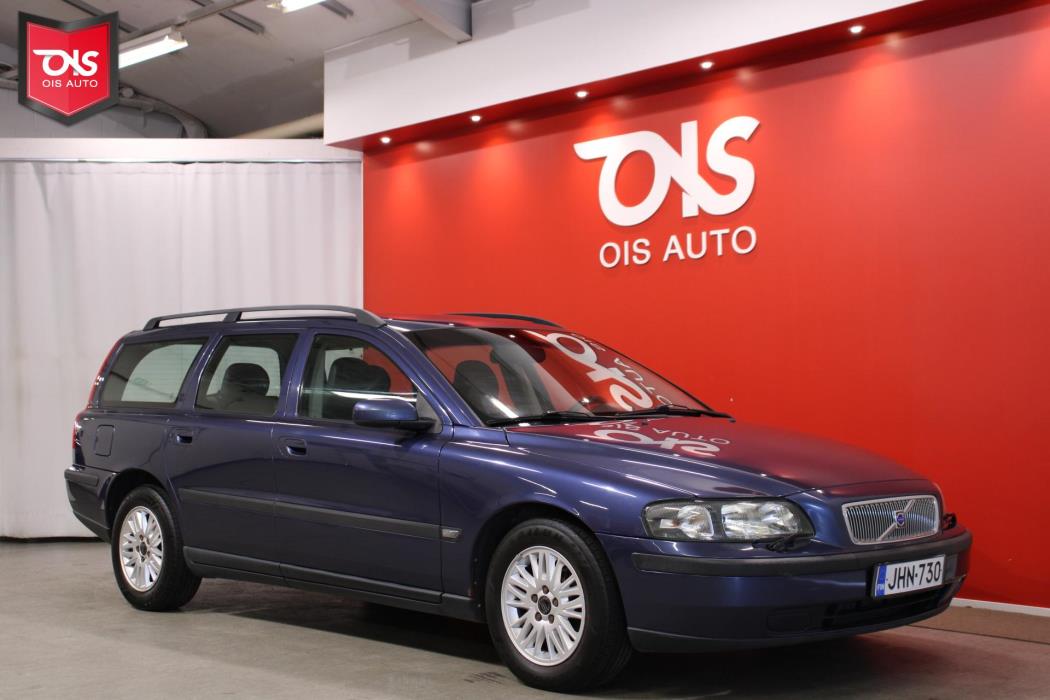 VOLVO V70 2004