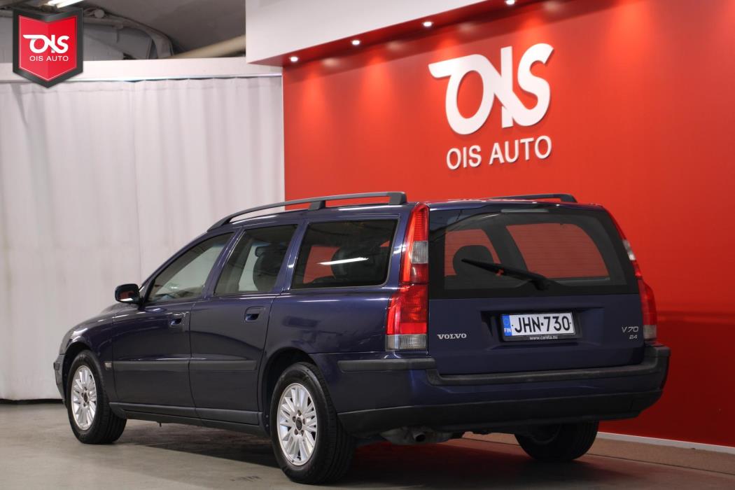 VOLVO V70 2004