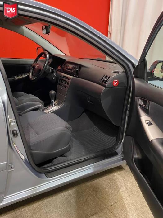 TOYOTA Corolla 2004