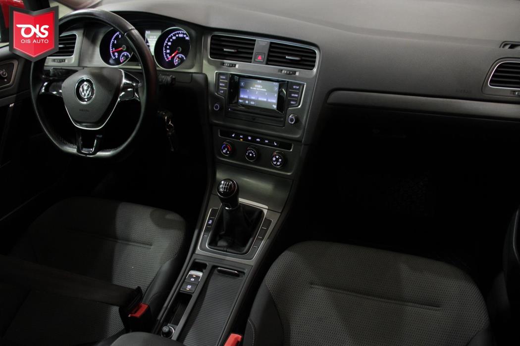 VOLKSWAGEN Golf 2014
