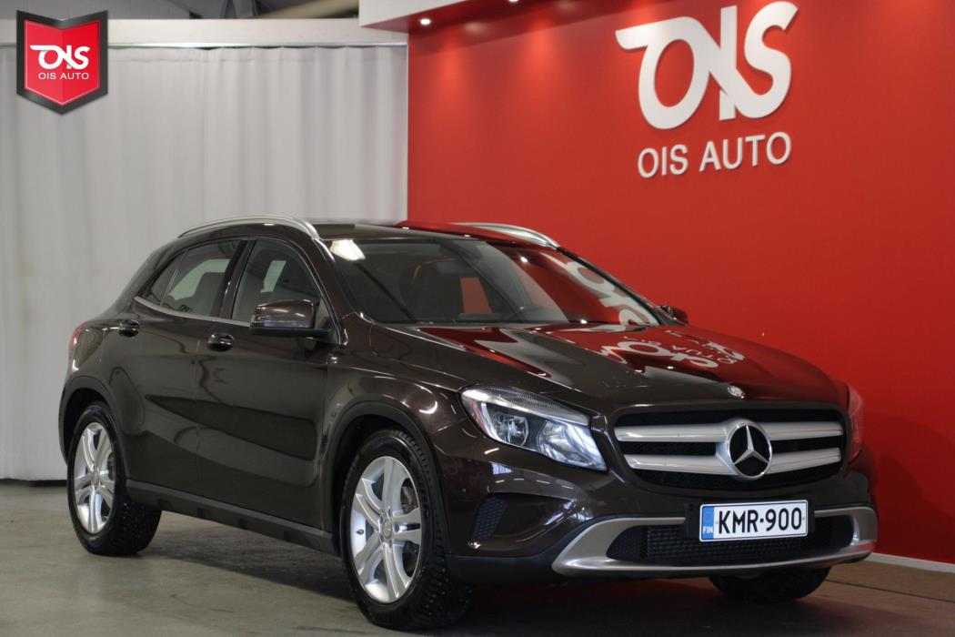 MERCEDES-BENZ GLA 2014