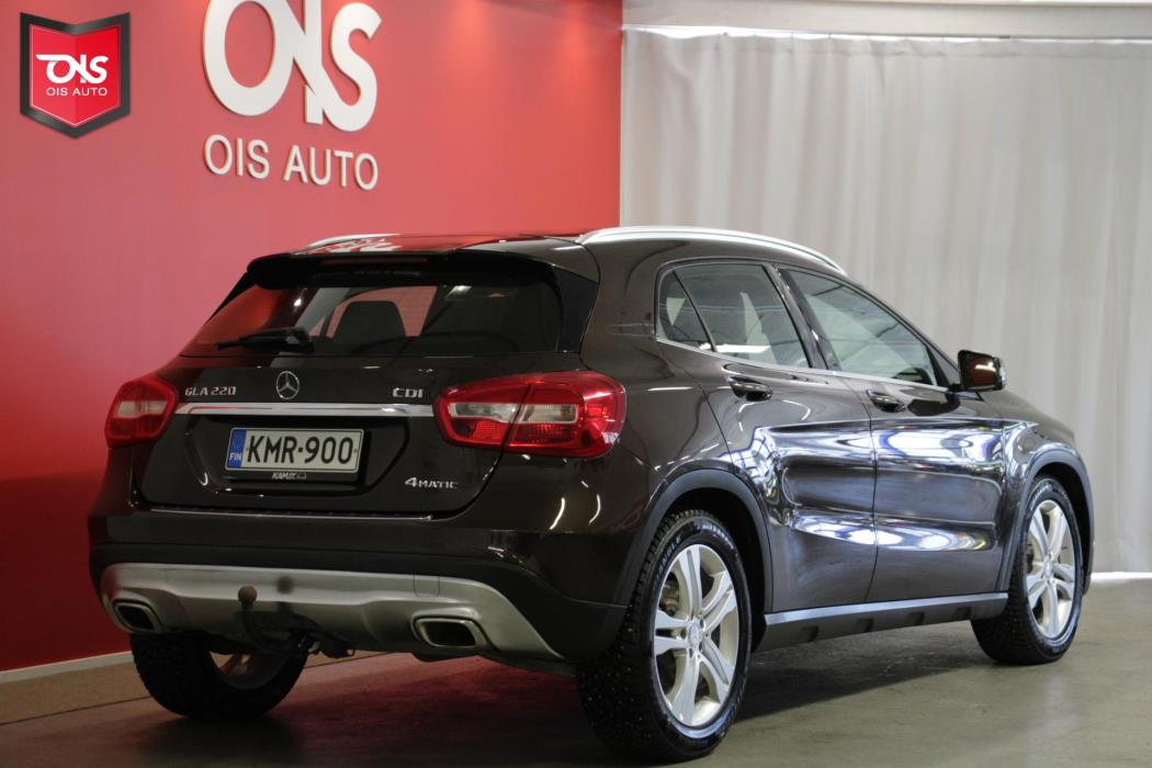 MERCEDES-BENZ GLA 2014