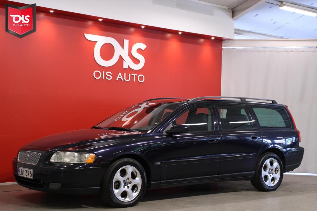 VOLVO V70 2004